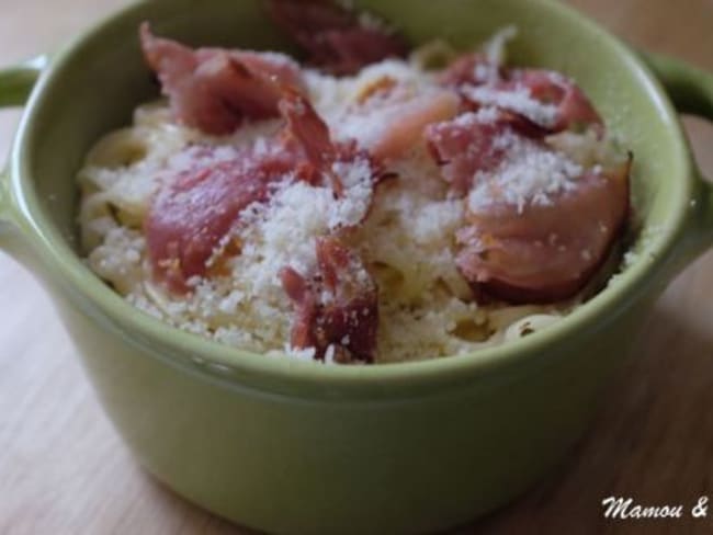 Spaghetti fraîches à la carbonara comme en Italie