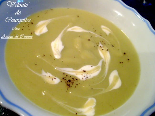 Velouté onctueux de courgettes