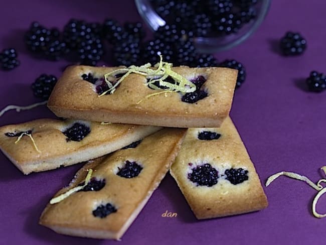 Financiers aux mûres et au citron