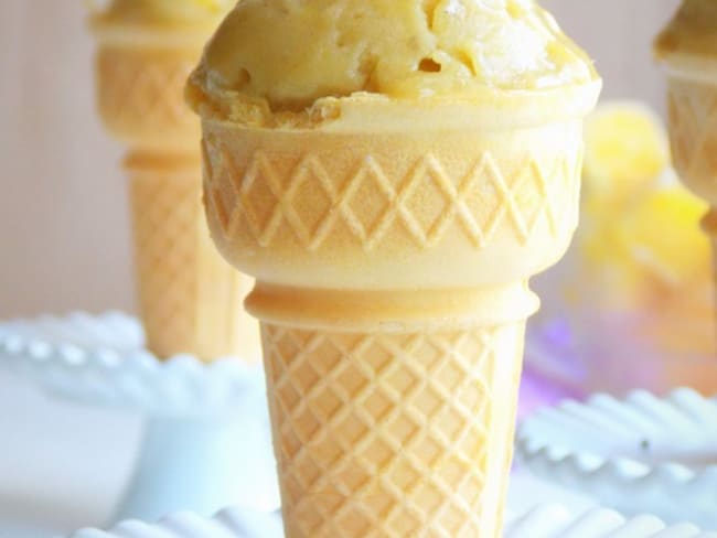 Glace maison avec un ingrédient a la mangue