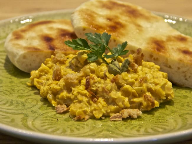 Dhal de lentilles corail et pain Naan