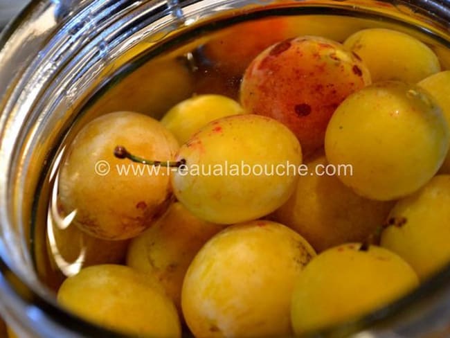 Mirabelles au à l'eau de vie de prune