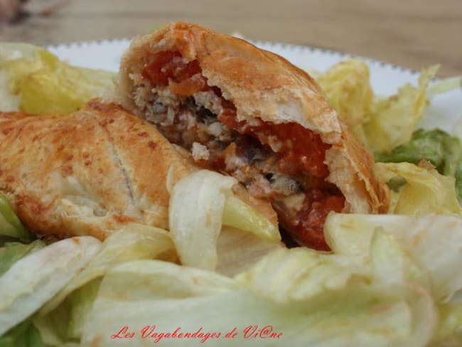 Chaussons feuilletés à la tomate et aux sardines