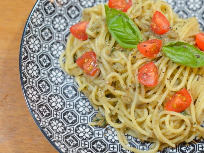 Spaghettis - crème d'aubergine aux anchois