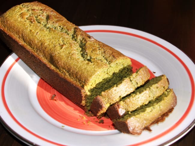 Cake sucré au thé matcha