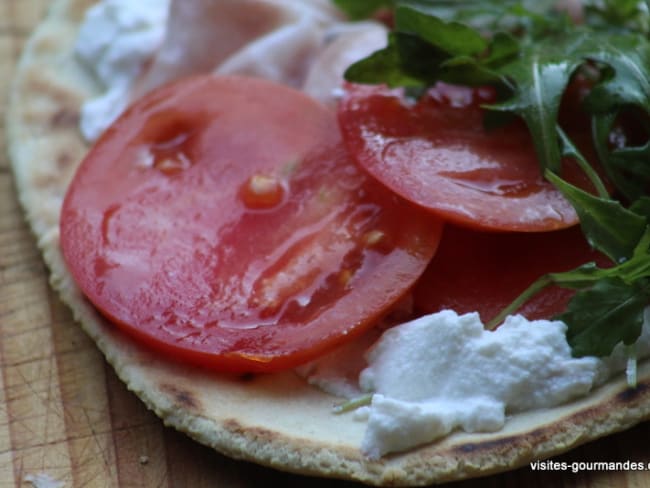 Tartine "comme une mini piadina romagnola" aux gouts d'Italie