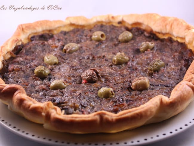 Pissaladière d'aubergines et d'oignons doux