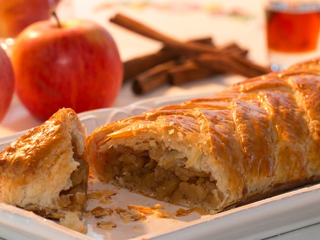 Tresse feuilletée aux pommes et au sirop d’érable