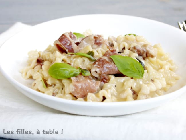 One pot pasta au gorgonzola et aux noix