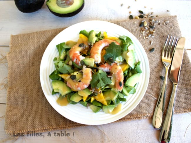 Salade avocat, mangue et crevettes