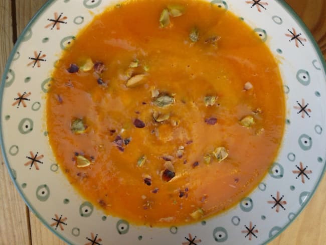 Velouté de carottes au curry et lait de coco