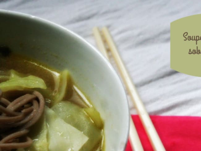 Soupe de soba au chou