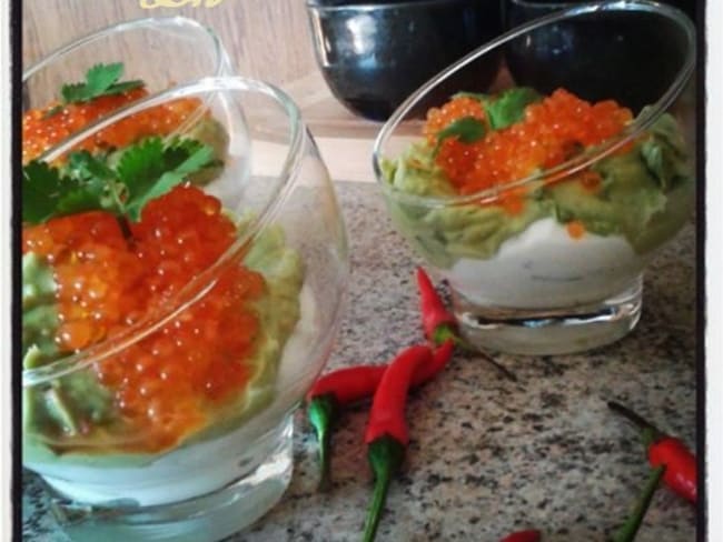 Verrines de mousse d'avocat au piment et à la coriandre