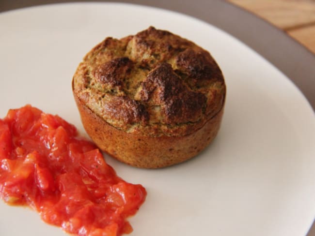 Gâteau soufflé de foies de volaille à Lyonnaise