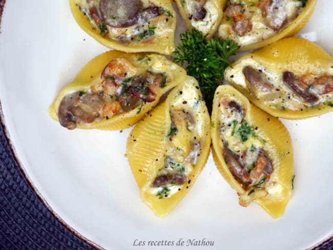 Conchiglioni farcis au lard, champignons et Reblochon