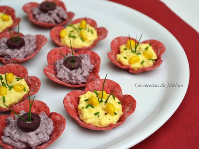 Cups peace flower au fromage frais, maïs et olives noires