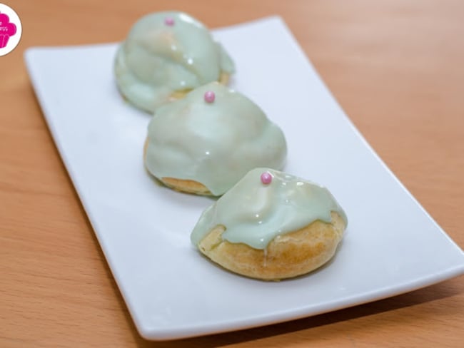 Petits choux verts à la crème vanille et fève tonka de Michalak