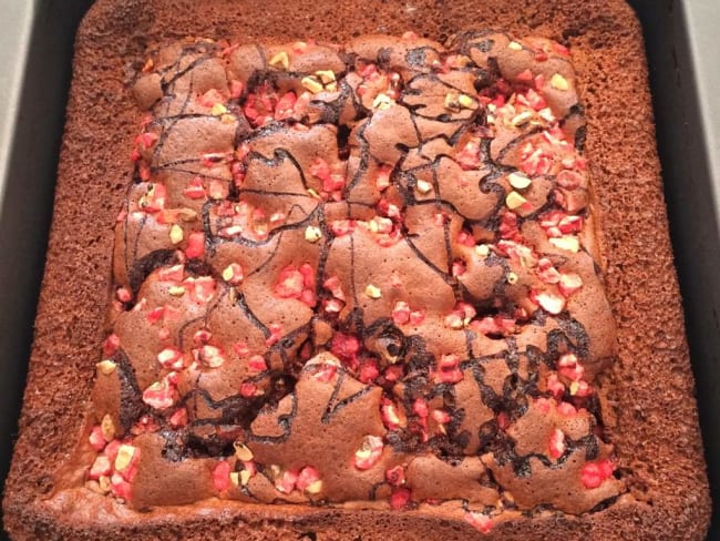 Gâteau moelleux au chocolat en poudre