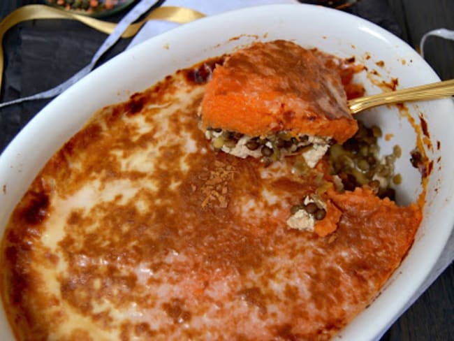 Gratin végétal à la patate douce, lentilles du Puy et tofu fumé