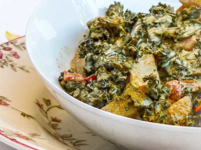 Curry de chou kale au lait de coco