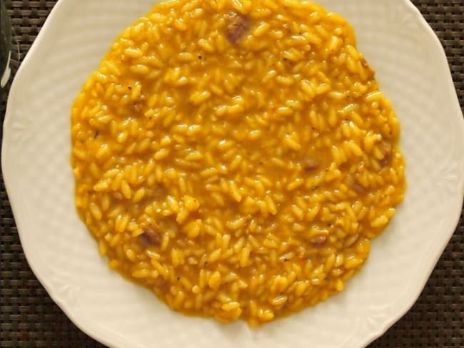 Riz à la vénitienne au safran et curcuma, comme un risotto