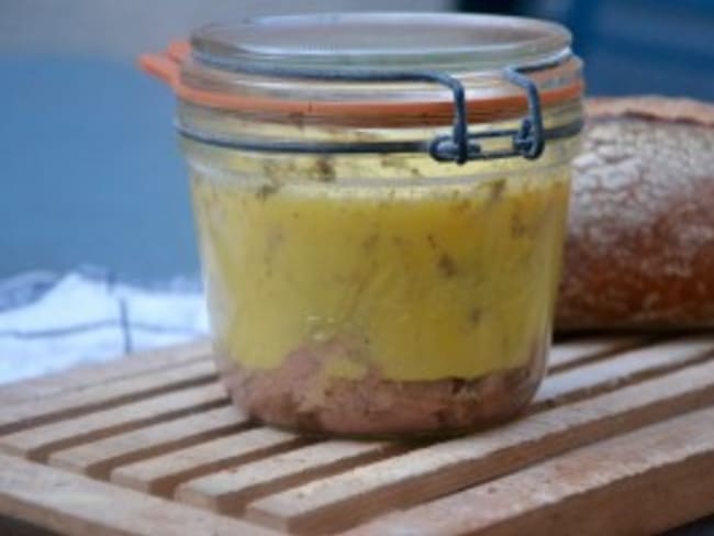 Foie gras en conserve au cuit-vapeur