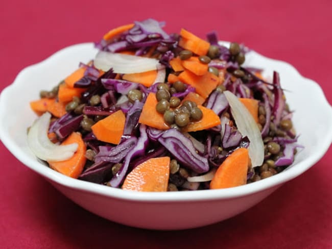 Salade de lentilles vertes, chou rouge et carottes