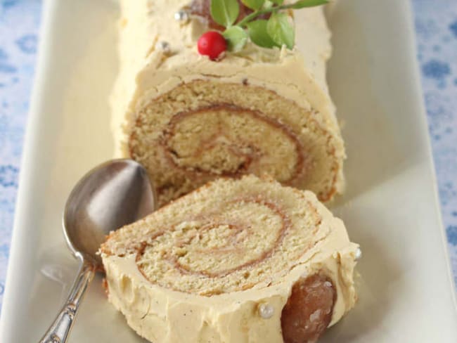 Bûche de noël pâtissière à la vanille et marrons