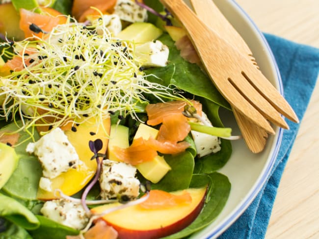 Salade nectarine saumon pour le plein de vitamines