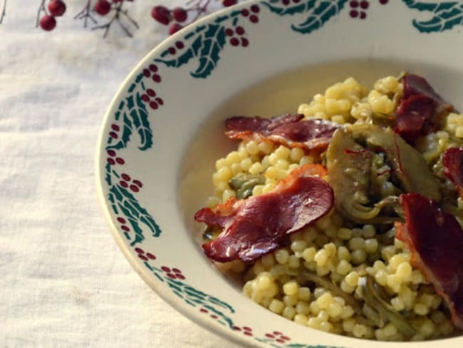 Fregola artichauts, safran et magret séché