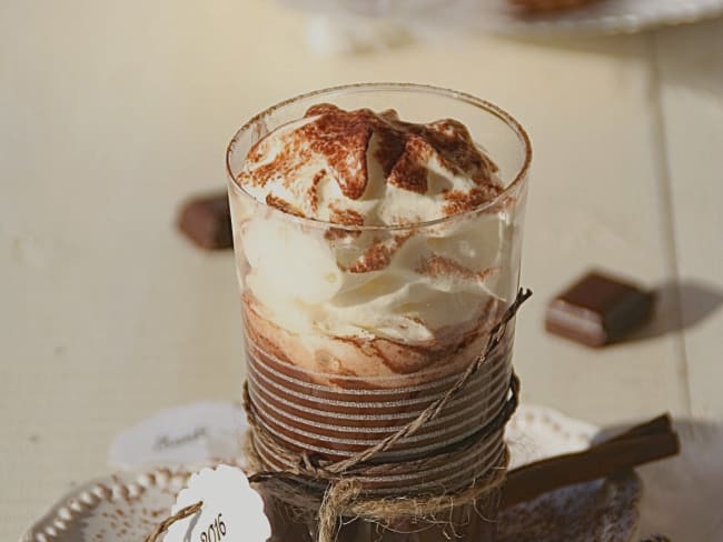 Chocolat chaud et petits sablés tonka