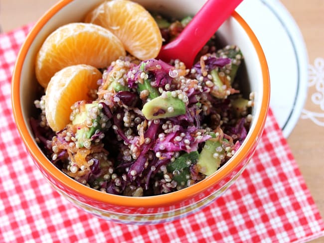 Salade froide de quinoa et légumes d'hiver