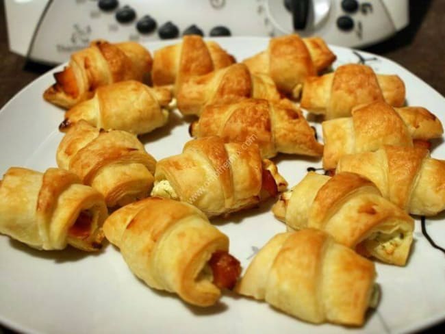 Mini croissants au saumon fumé et au tartare au thermomix facile et rapide