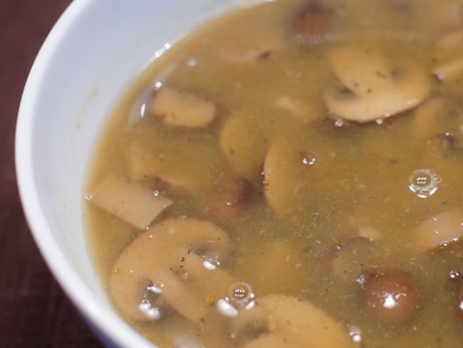 Soupe de pois chiches aux champignons