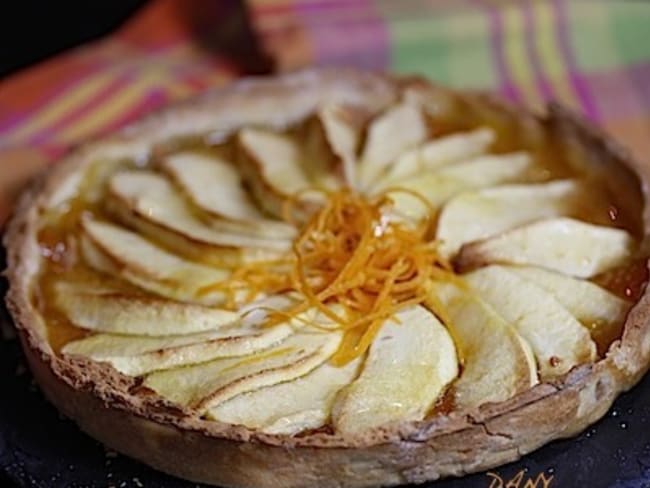 Tarte aux pommes au confit d'orange