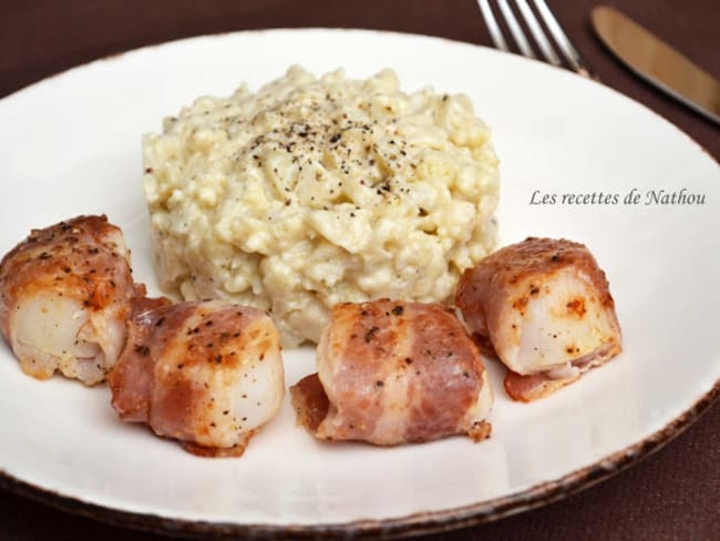 Risotto de chou-fleur au parmesan et saint-jacques snackées au lard fumé