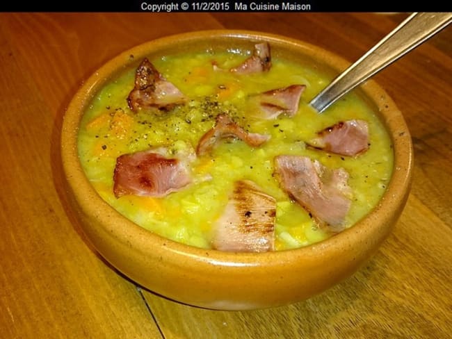 Soupe de fèves au bacon