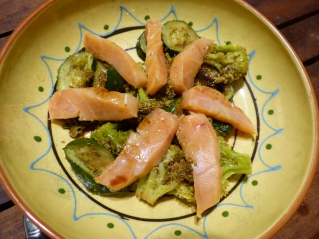 Salade tiède de saumon aux légumes verts