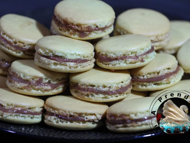 Macarons bananes flambées et chocolat