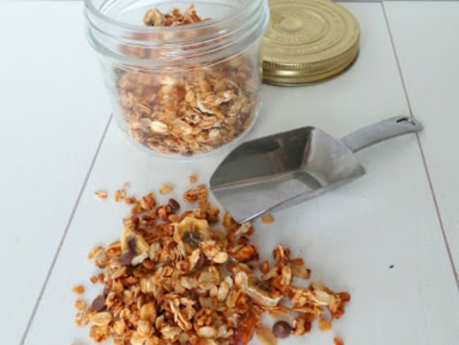 Granola maison bananes et pépites de chocolat