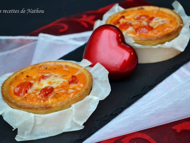 Quiches au thon, à la tomate et au parmesan