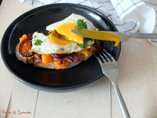 Mignonne tartine à la courge butternut