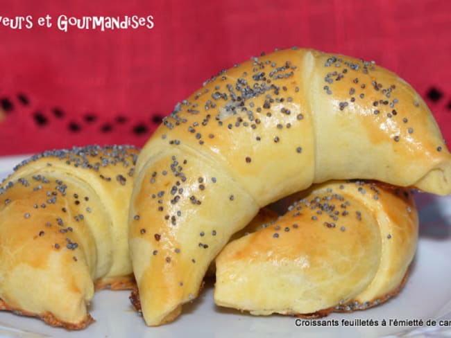 Croissants feuilletés à l’émietté de Canard