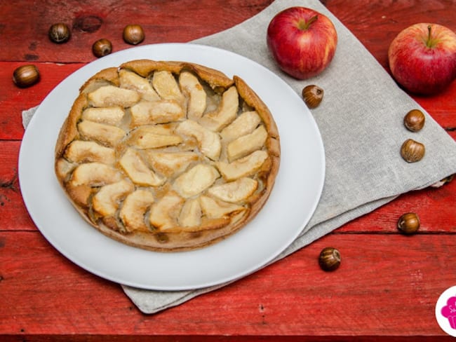 Clafoutis aux pommes et lait végétal de noisettes