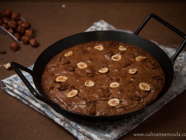 Brownie à la poêle au chocolat, noisette et spéculoos