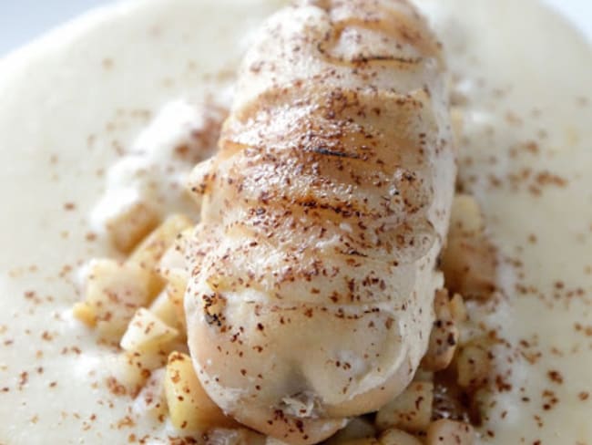 Filet de poulet aux écailles de poire et velouté de topinambour