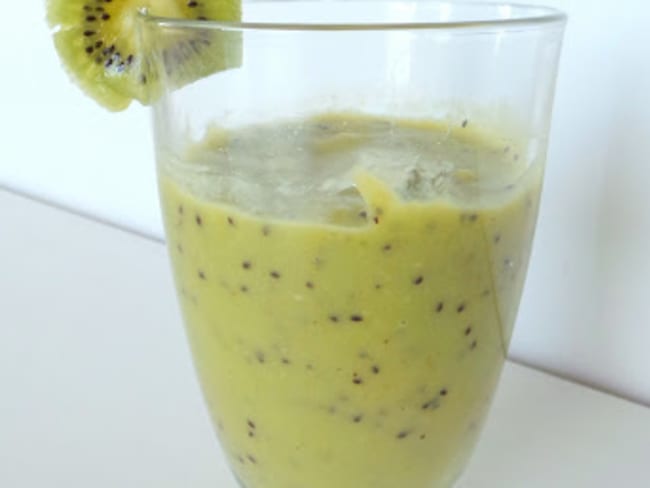 Smoothie avocat, kiwi et bananes