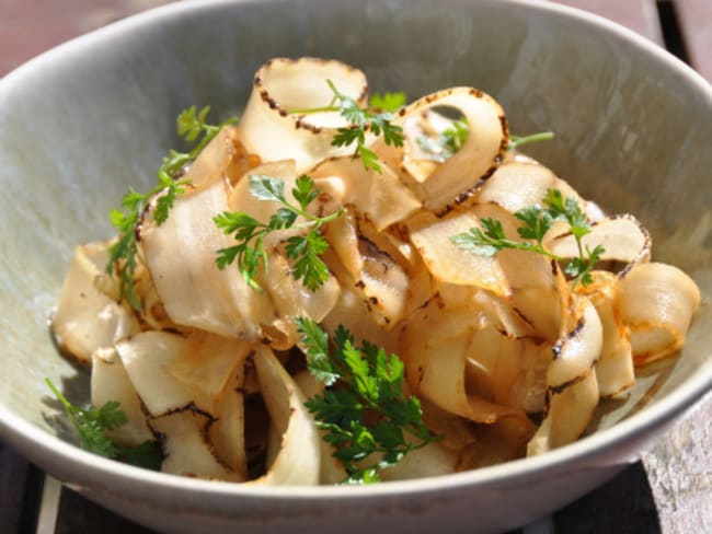 Poêlée de salsifis, vinaigrette au miel et girofle, salsifis rôtis au jus de viande et croquettes de salsifis