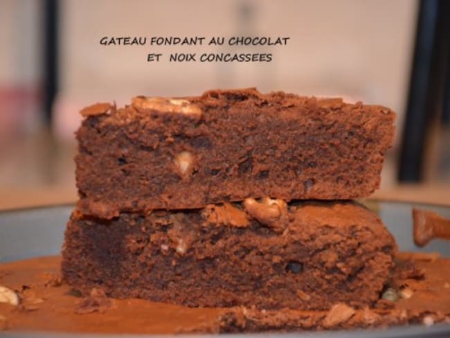 Gateau fondant au chocolat aux noix