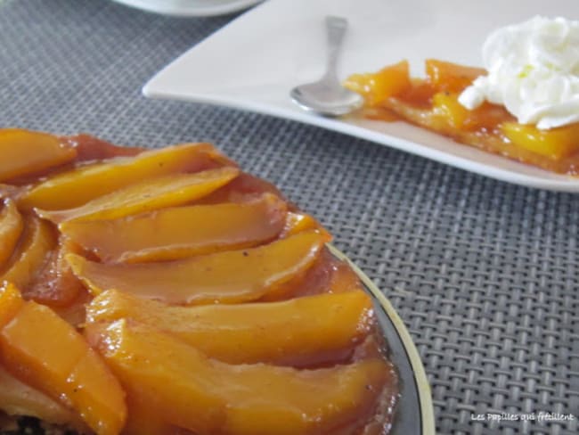 Tarte tatin de mangue et fève tonka